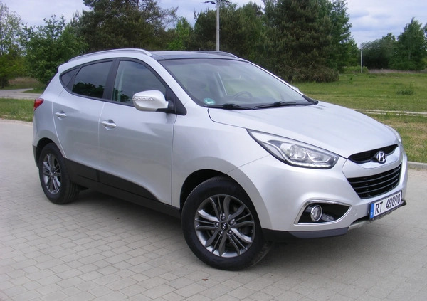 Hyundai ix35 cena 49900 przebieg: 116000, rok produkcji 2013 z Tarnobrzeg małe 742